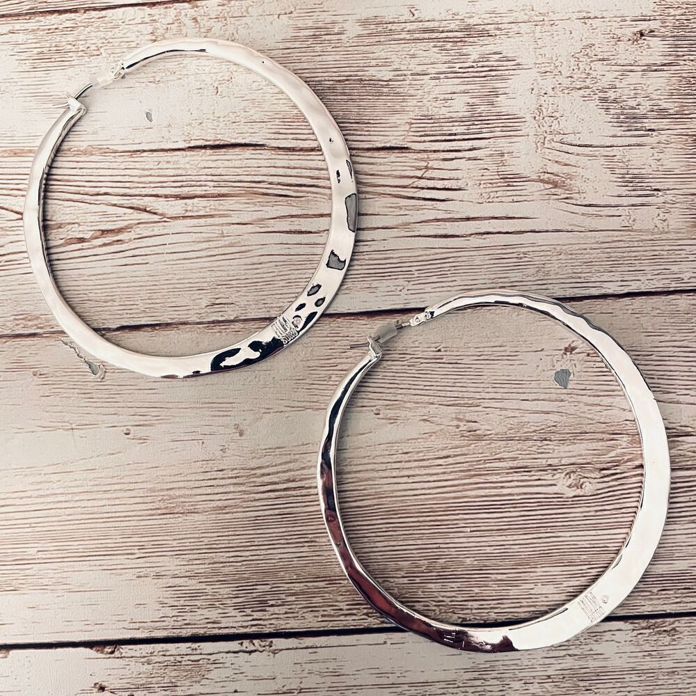 NWT Robert Lee Morris Soho Large Silver Hammered Shinny Gorgeous Hoops earrings - Picture 4 of 8